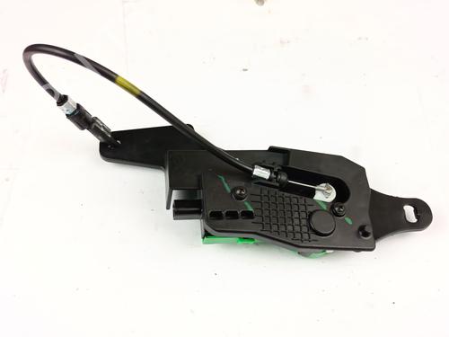 Used Fuel door actuator HYUNDAI TUCSON (TL, TLE) 1.7 CRDi (116 hp) 30384012