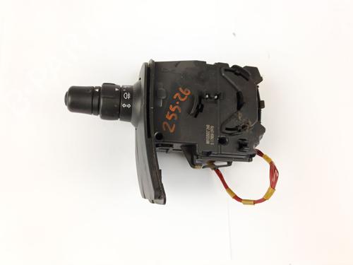 Commande de phare Commande de phare RENAULT CLIO III (BR0/1, CR0/1) 1.5 dCi (C/BR0G, C/BR1G) (68 hp) 34461885 34461885
