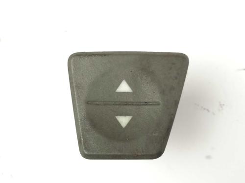 Used Right front window switch Right front window switch FIAT PANDA (169_) 1.1 (169.AXA1A) (54 hp) 17673288 17673288