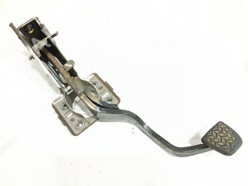 Used Break pedal TOYOTA HILUX VII Pickup (_N1_, _N2_, _N3_) 2.5 D-4D 4WD (KUN25_, KUN25R) (120 hp) 29123788