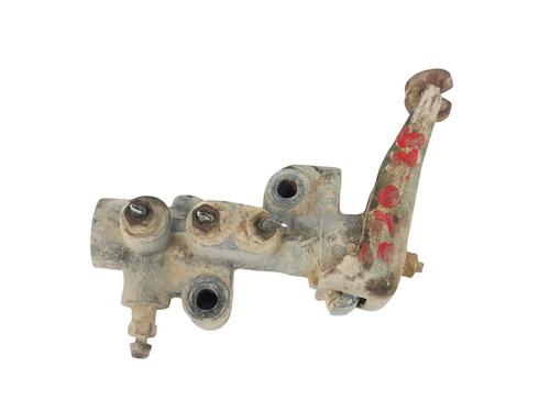 Hovedbremsecylinder Hovedbremsecylinder MITSUBISHI PAJERO II (V3_W, V2_W, V4_W, V5_W) [1990-2001] 36998083 36998083