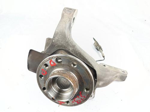 Used Right front steering knuckle OPEL VECTRA C (Z02) [2002-2009]  26613385
