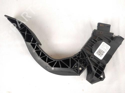 Used Pedal Pedal 10751383 10751383