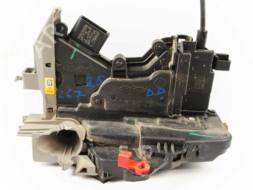 front-right-lock-kia-xceed-cd-2019-26300003 main image
