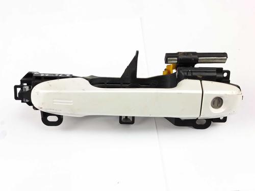 front-left-exterior-door-handle-toyota-c-hr-_x1_-2016-34137762 main image