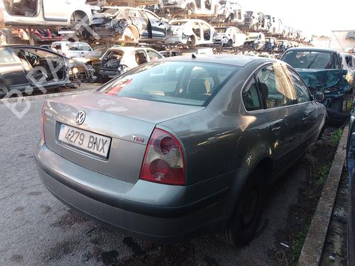 Left mirror VW PASSAT B5.5 (3B3) 1.9 TDI | BP22740940C26 