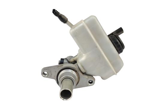 Brake master cylinder VW CC B7 (358) 2.0 TDI | BP33468472M77 - Image 2