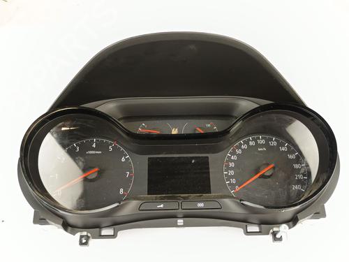 Used Instrument cluster OPEL CROSSLAND X / CROSSLAND (P17, P2QO) 1.5 (75) (110 hp) 26557018