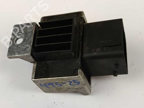 Used Electronic module Electronic module RENAULT CAPTUR I (J5_, H5_) 1.5 dCi 90 (J5N4, J5M5, J5MW, J5M6, J5AL, J5AJ) (90 hp) 28623990 28623990