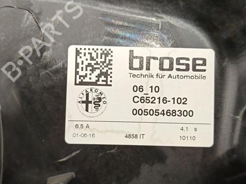 Front right window mechanism ALFA ROMEO GIULIA (952_) 2.2 D (952AEM250, 952AEA250) | BP31638938C23