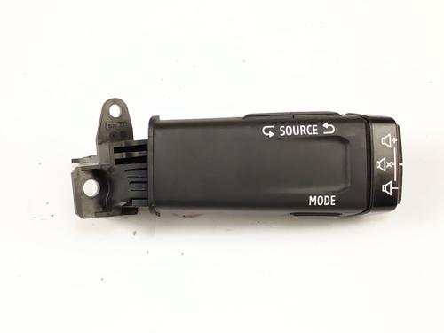 switch-renault-austral-2022-34634709 main image