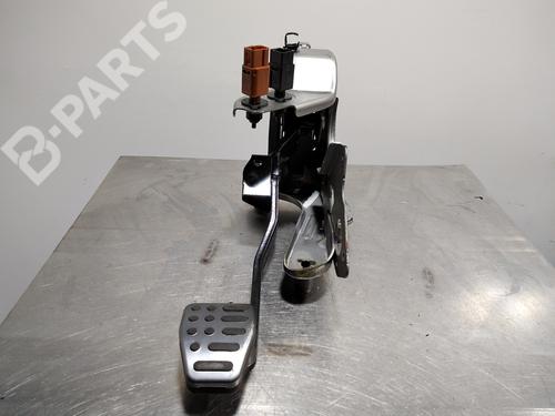 Break pedal NISSAN JUKE (F15) 1.6 DIG-T NISMO RS (218 hp) 10027563