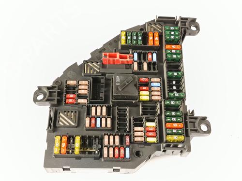 Used Fuse box BMW 5 (F10) 520 d (184 hp) 26557244