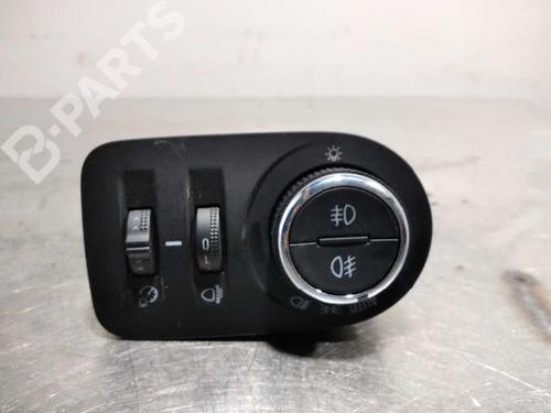 Used Headlight switch OPEL CROSSLAND X / CROSSLAND (P17, P2QO) [2017-2025]  10142451