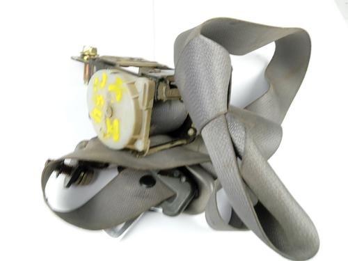 Used Rear left seatbelt NISSAN PICK UP (D22) 2.5 Di (133 hp) 13319143