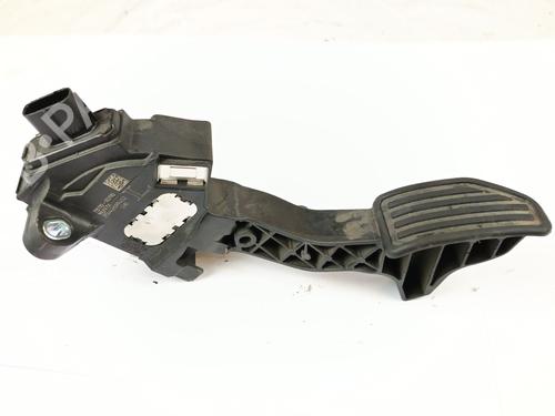 Used Pedal TOYOTA YARIS (_P13_) 1.5 Hybrid (NHP130_, NHP130) (101 hp) 28514898