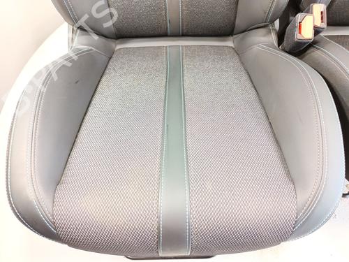 Seats set PEUGEOT 308 III (FB_, FH_, FP_, F3_, FM_) BlueHDi 130 (FBYHZL, FBYHZT) | BP29164402C78 