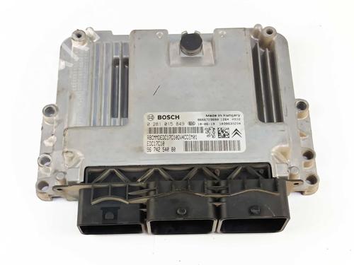 Used Engine control unit (ECU) Engine control unit (ECU) 33887939 33887939
