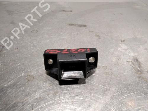 Used Tailgate lock Tailgate lock DACIA SANDERO II 1.5 Blue dCi 95 (B8JL) (95 hp) 10028504 10028504