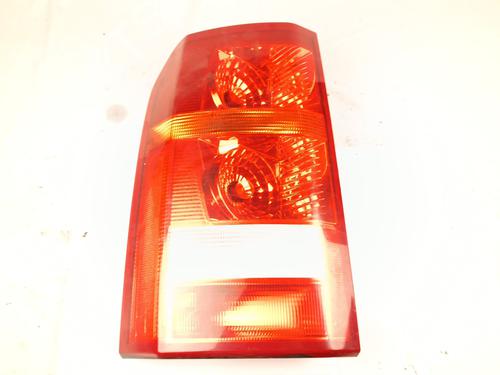 Venstre baglygte LAND ROVER DISCOVERY III (L319) 2.7 TD 4x4 (190 hp) 29403443