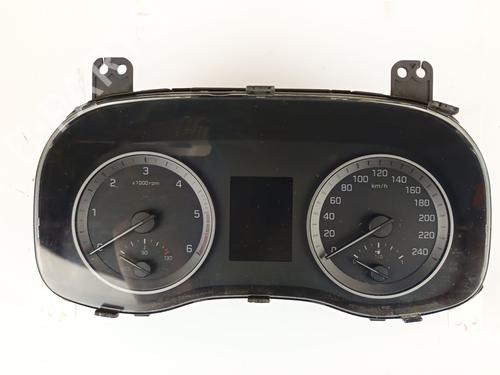 Used Instrument cluster HYUNDAI TUCSON (TL, TLE) 1.7 CRDi (116 hp) 30103815