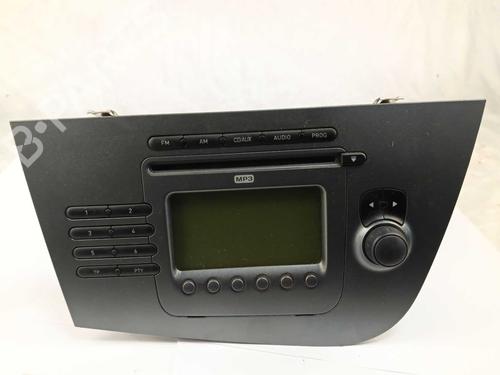 radio-seat-leon-1p1-2005-2006-2007-2008-2009-2010-2011-2012-2013-30929724 main image