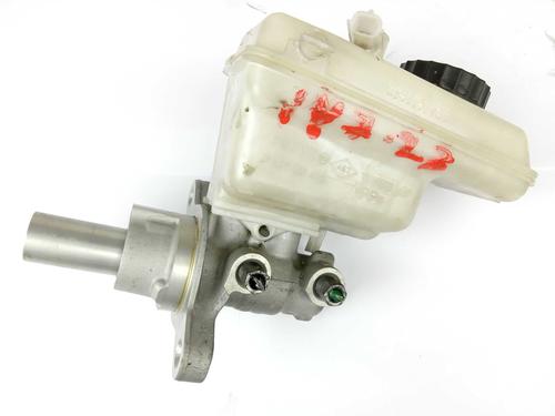 Used Brake master cylinder Brake master cylinder RENAULT LAGUNA III (BT0/1) [2007-2015] 12138654 12138654