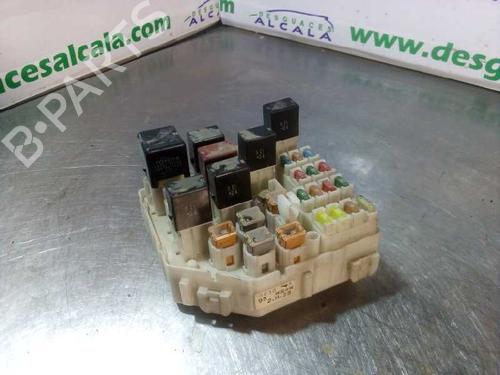 Used Fuse box Fuse box TOYOTA RAV 4 II (_A2_) 2.0 D 4WD (CLA20_, CLA21_, CLA20R, CLA21R) (116 hp) 10929852 10929852