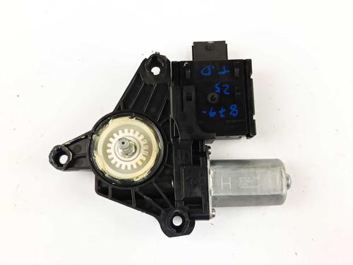 right-rear-window-motor-alfa-romeo-giulia-952_-2015-31638944 main image