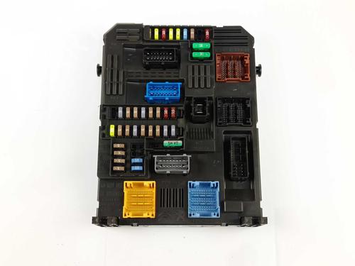 Used Fuse box Fuse box CITROËN JUMPY III Van (V_) 2.0 BlueHDi 120 (122 hp) 35946535 35946535