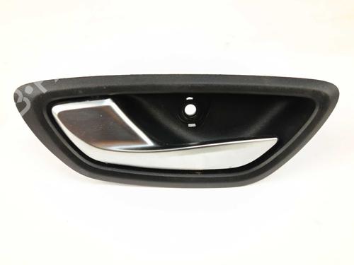 Used Rear left interior door handle Rear left interior door handle RENAULT MEGANE IV Hatchback (B9A/M/N_) 1.6 dCi 130 (B9A4) (130 hp) 40506997 40506997