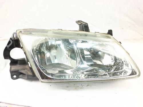Used Right headlight NISSAN ALMERA II (N16) 2.2 Di (110 hp) 31306612