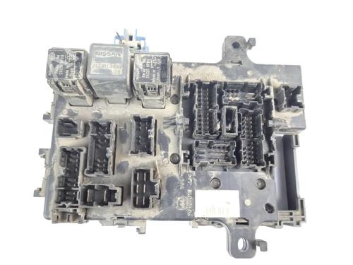 Used Fuse box Fuse box 17366873 17366873