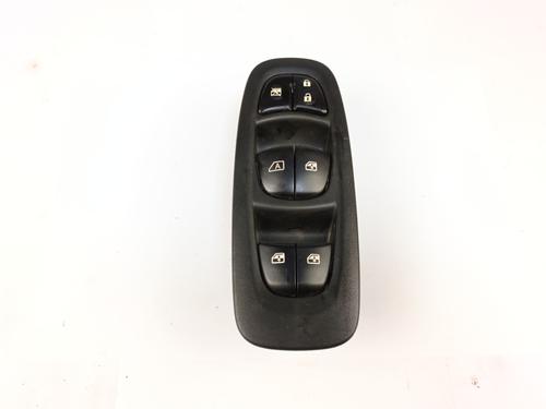 Used Left front window switch Left front window switch RENAULT KADJAR (HA_, HL_) 1.2 TCe 130 (HLMR) (130 hp) 34634620 34634620