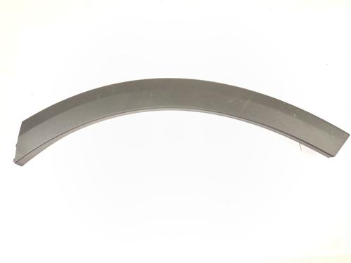 Used Front right wheel arch trim SEAT ARONA (KJ7, KJP) 1.0 TSI (95 hp) 28421123