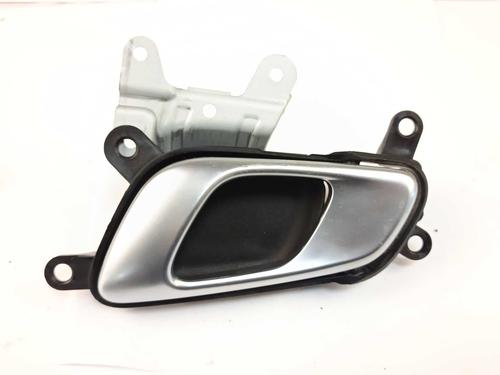 front-left-interior-door-handle-kia-xceed-cd-2019-31838083 main image