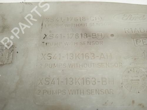 Windscreen washer tank FORD FOCUS I Saloon (DFW) 1.8 Turbo DI / TDDi | BP19801827C113 