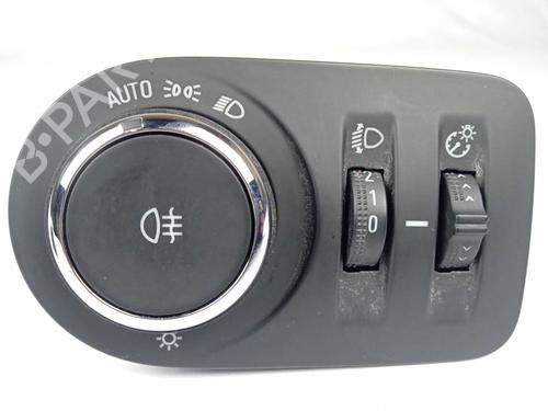 Used Headlight switch Headlight switch OPEL COMBO E Tour / Life (K9) [2018-2026] 11740580 11740580