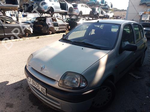 Left headlight RENAULT CLIO II (BB_, CB_) 1.9 D (B/CB0E, BB0J) | BP31312904C28 