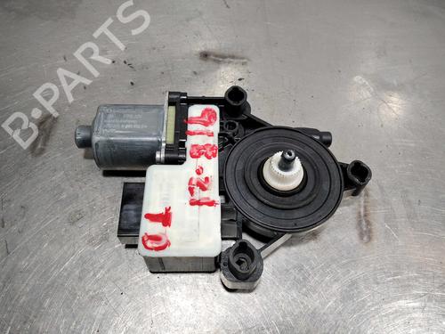 Used Right rear window motor Right rear window motor 9982817 9982817
