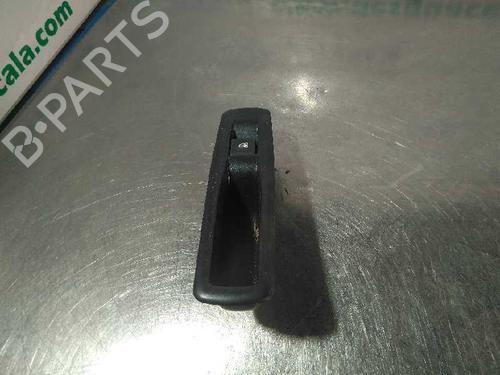 Used Right rear window switch Right rear window switch RENAULT FLUENCE (L3_) 1.5 dCi (L30D, L30L, L306, L33F, L33L, L33M, L33V, L33W) (110 hp) 9992308 9992308