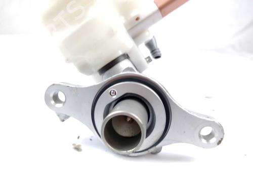 Brake master cylinder PEUGEOT 2008 I (CU_) 1.6 HDi | BP26556717M77 - Image 2