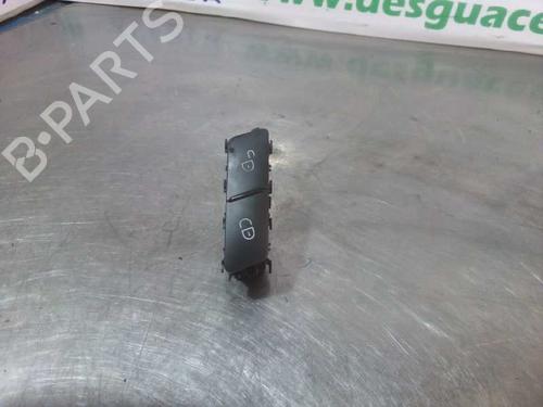 Used Switch MERCEDES-BENZ E-CLASS Coupe (C207) [2009-2016]  14354136
