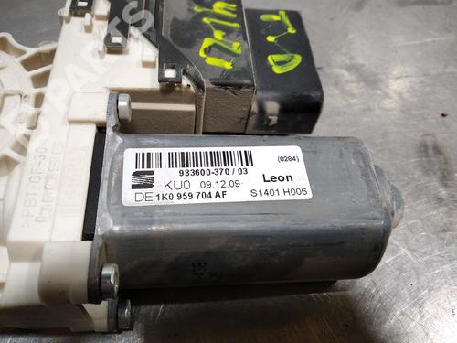 Right rear window motor SEAT LEON (1P1) 2.0 TFSI | BP9982444E22 