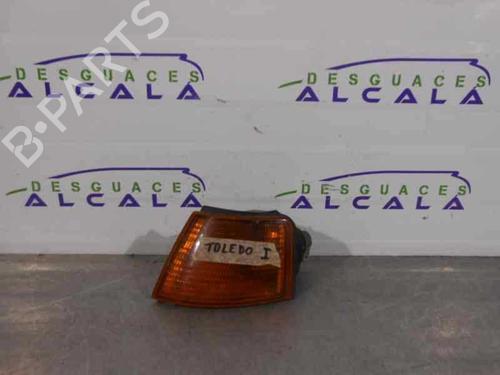 Used Left front indicator Left front indicator 11247821 11247821