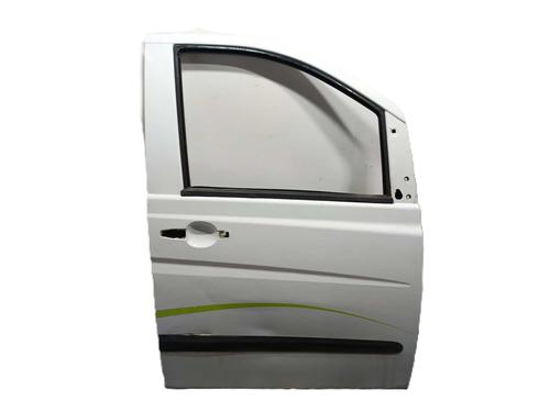 Used Right front door Right front door 38325107 38325107