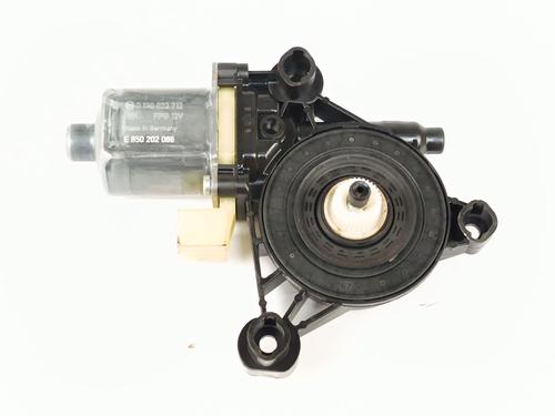 right-rear-window-motor-audi-a3-sportback-8va-8vf-2012-2013-2014-2015-2016-2017-2018-2019-2020-2021-33437351 main image
