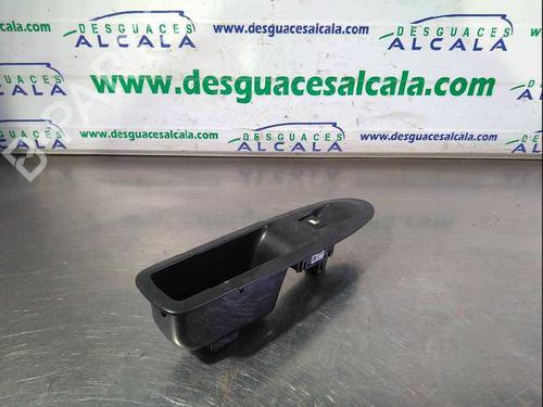 Used Left rear window switch Left rear window switch CITROËN C4 II (NC_) [2009-2026] 10957891 10957891