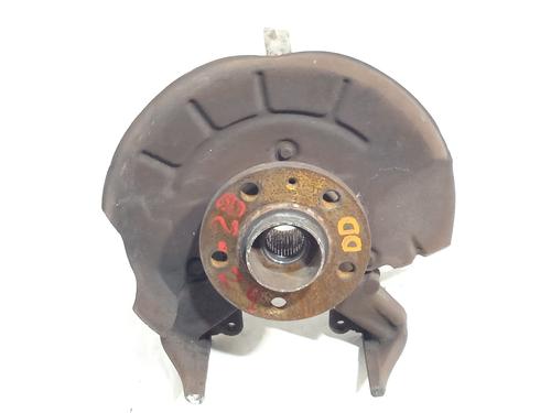 Used Right front steering knuckle VW POLO (9N_, 9A_) 1.2 12V (64 hp) 19126944