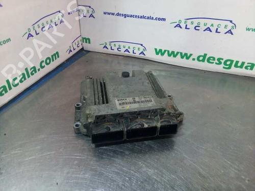 engine-control-unit-ecu-renault-master-iii-van-fv-0281017977-bosch-2010-10957494 main image